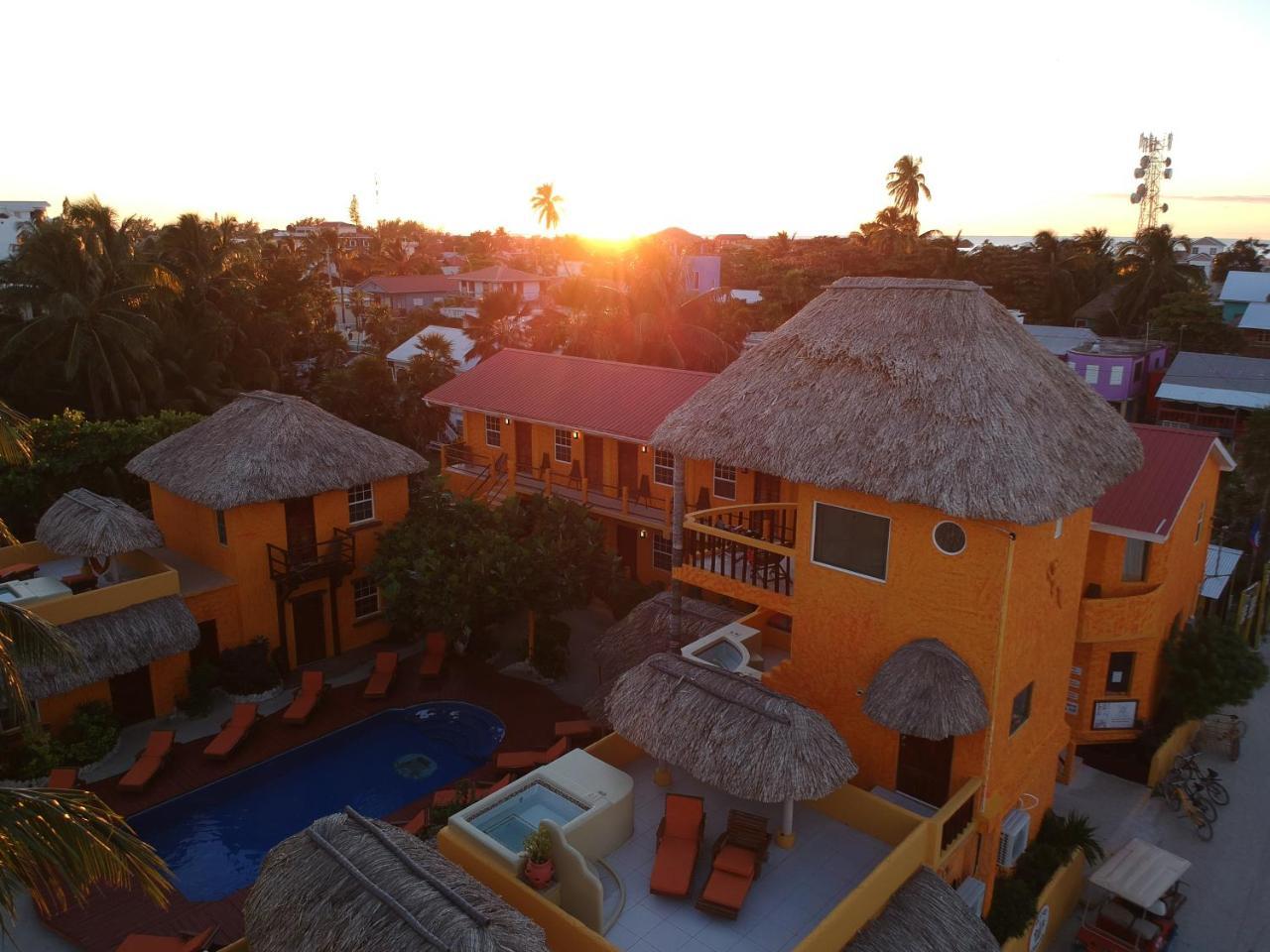 Seaside Cabanas Hotel Caye Corker Exterior foto